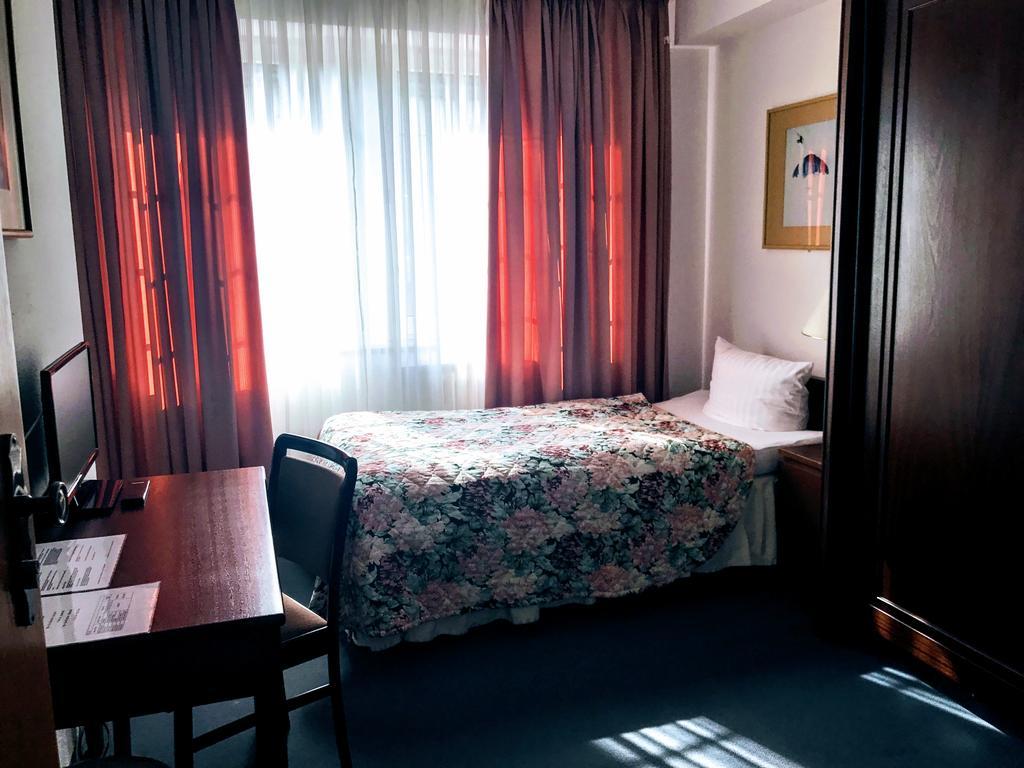 Hotel Koelner Hof Dormagen Exterior photo